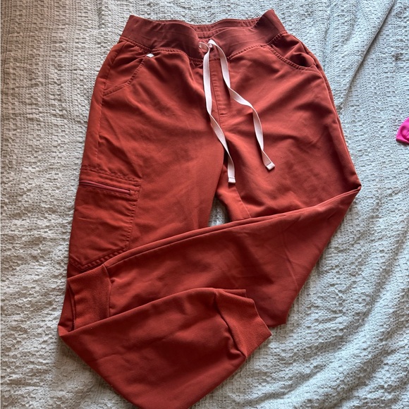 Figs Scrub Bottoms - Picture 2 of 4